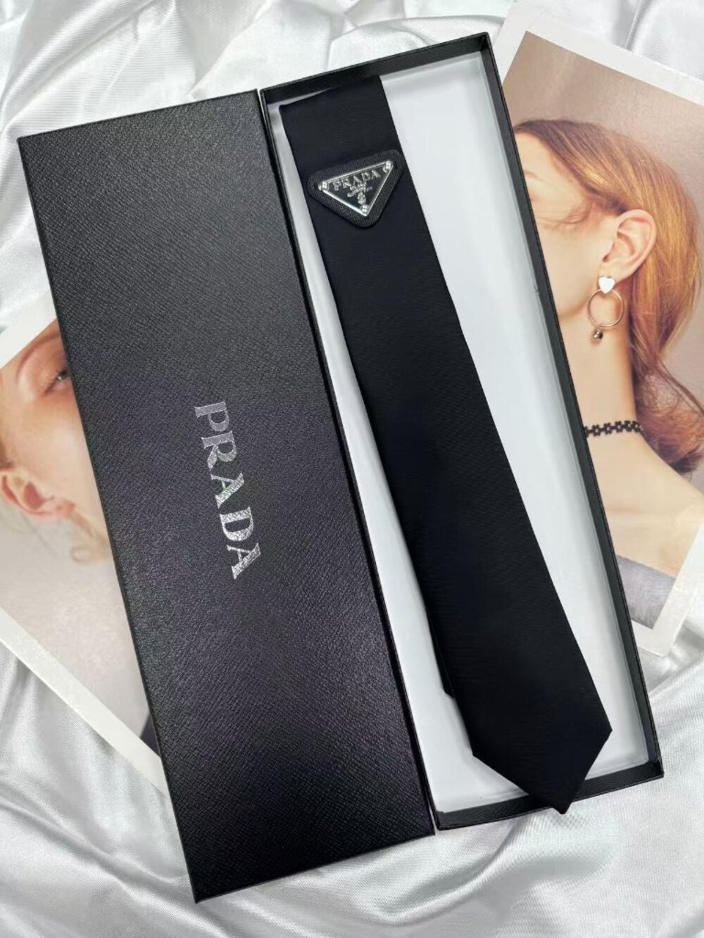 💎Prada 🥰 Black Triangle Logo Tie (with gift box)-excellent condition